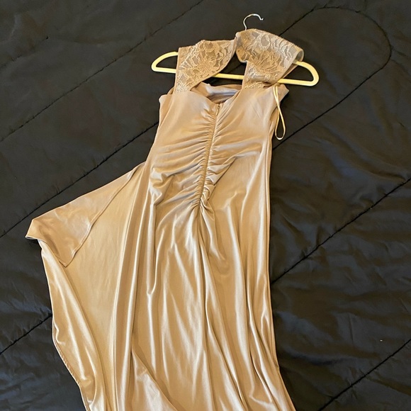 Full length formal dress - worn once 6p - Picture 5 of 10